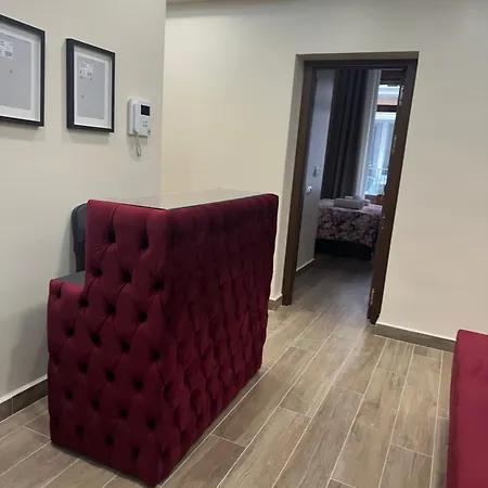 Hostal Corazón de Madrid 2-2